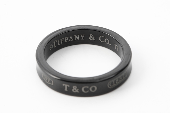 送料無料】 ティファニーTIFFANY & Co. １８３７ チタン ナロー リング